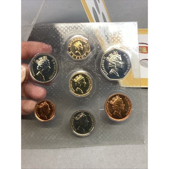 1985 Great Britain Royal Mint Brilliant Uncirculated Annual Coin Set - Picture 10 of 12